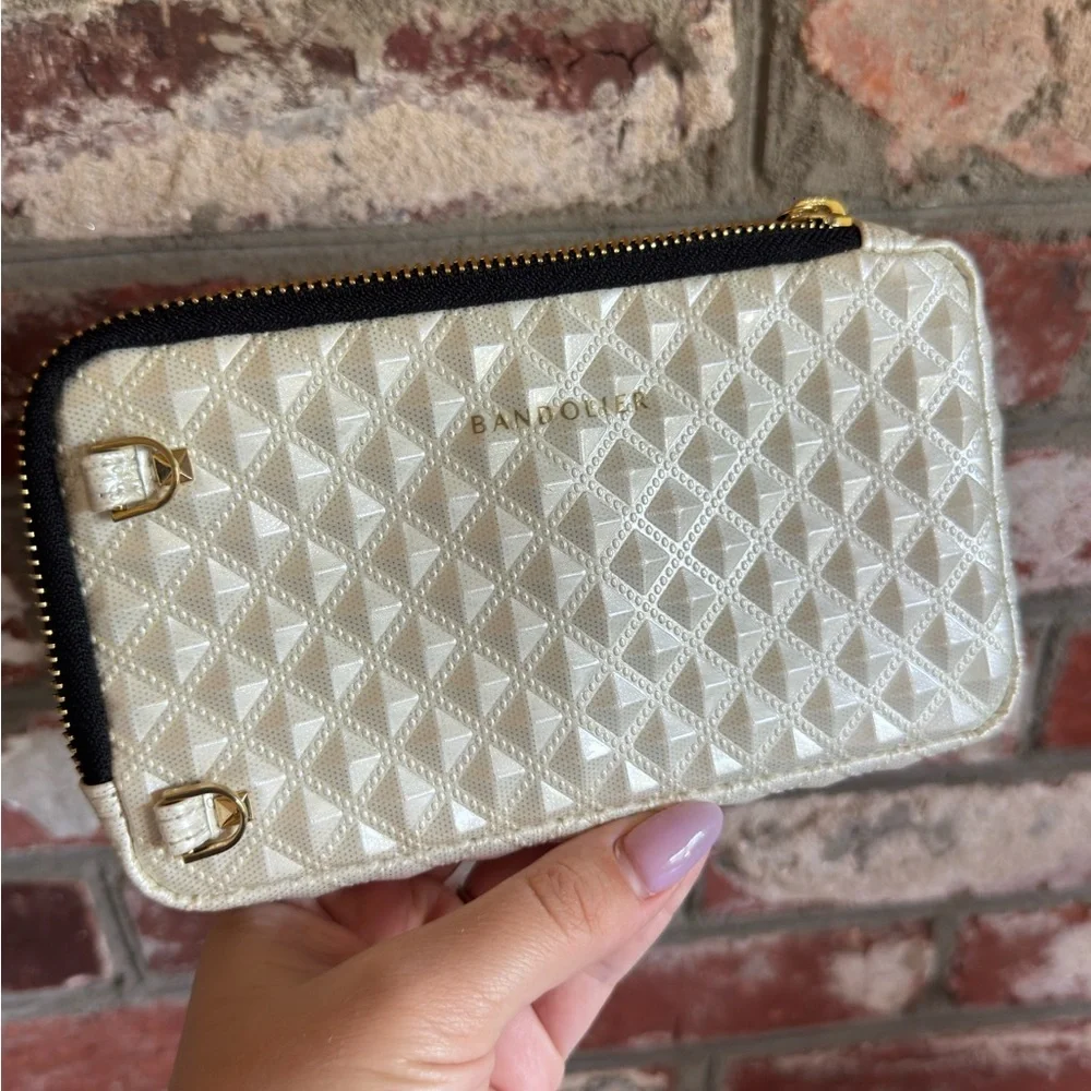 Bandolier textured quilted